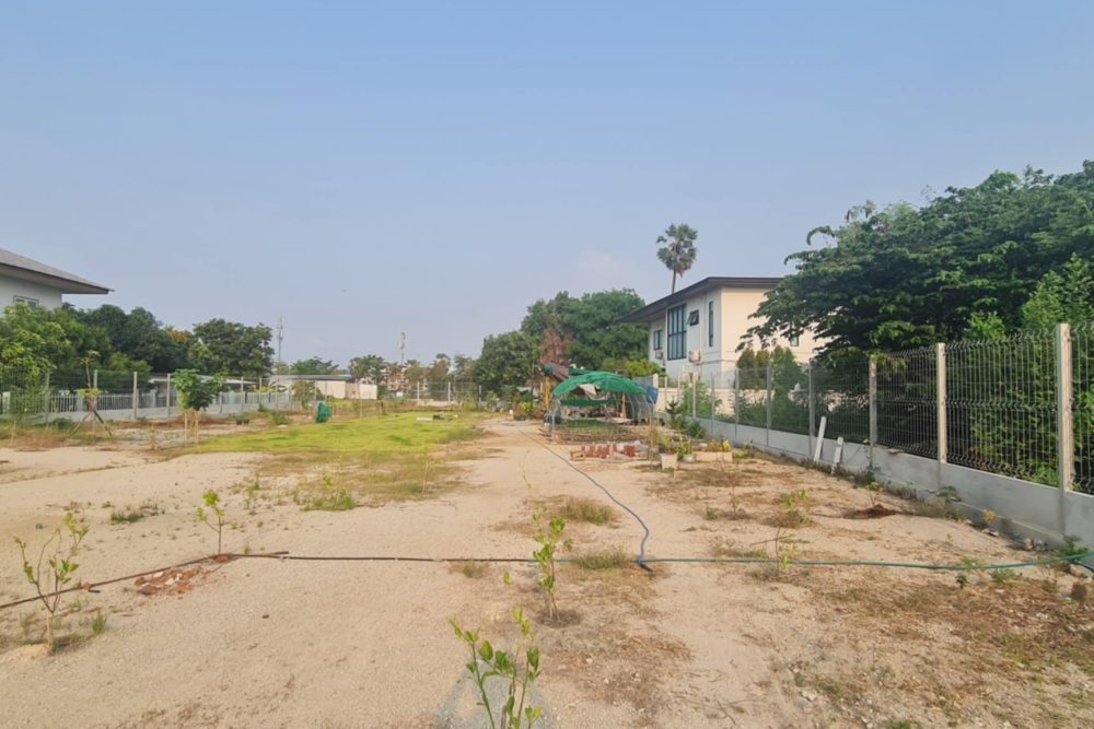 6b092647-f0c8-4b9f-ae50-f826110f87d8